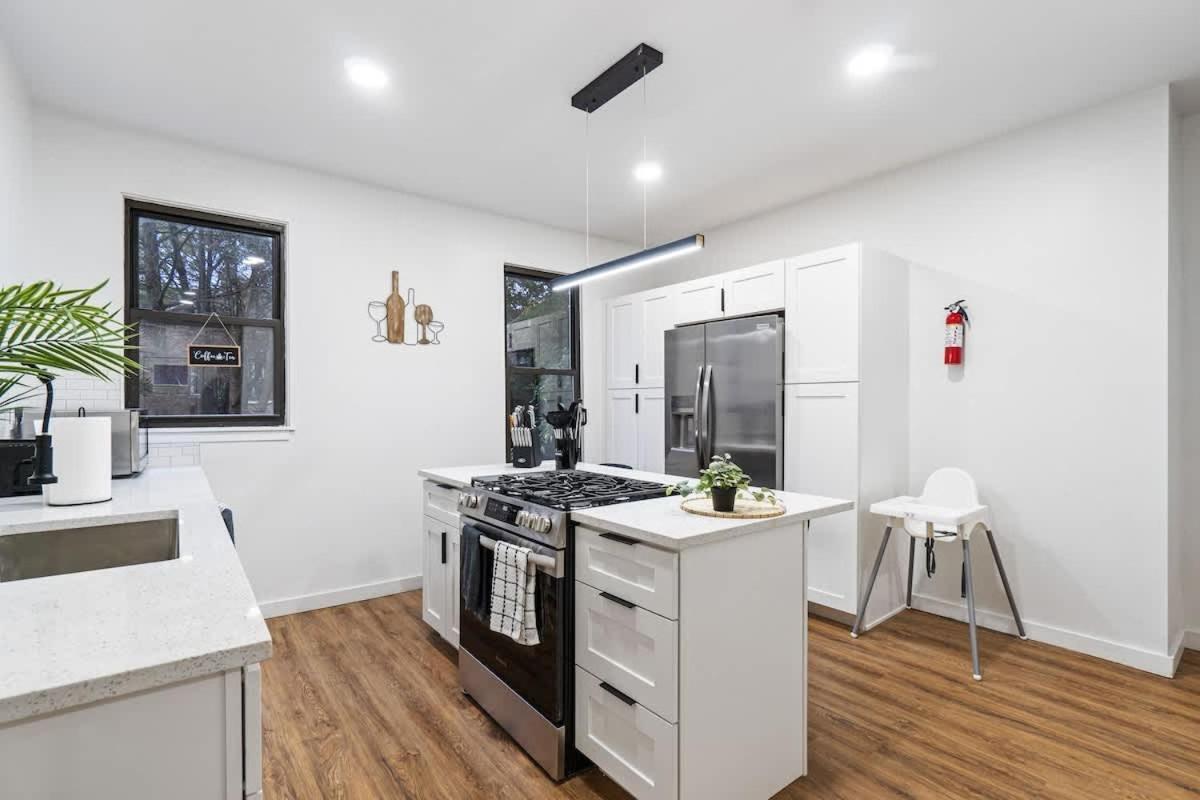 Near Stadium 2 Bdrm House W Fire Pit Free Wifi * Pittsburgh