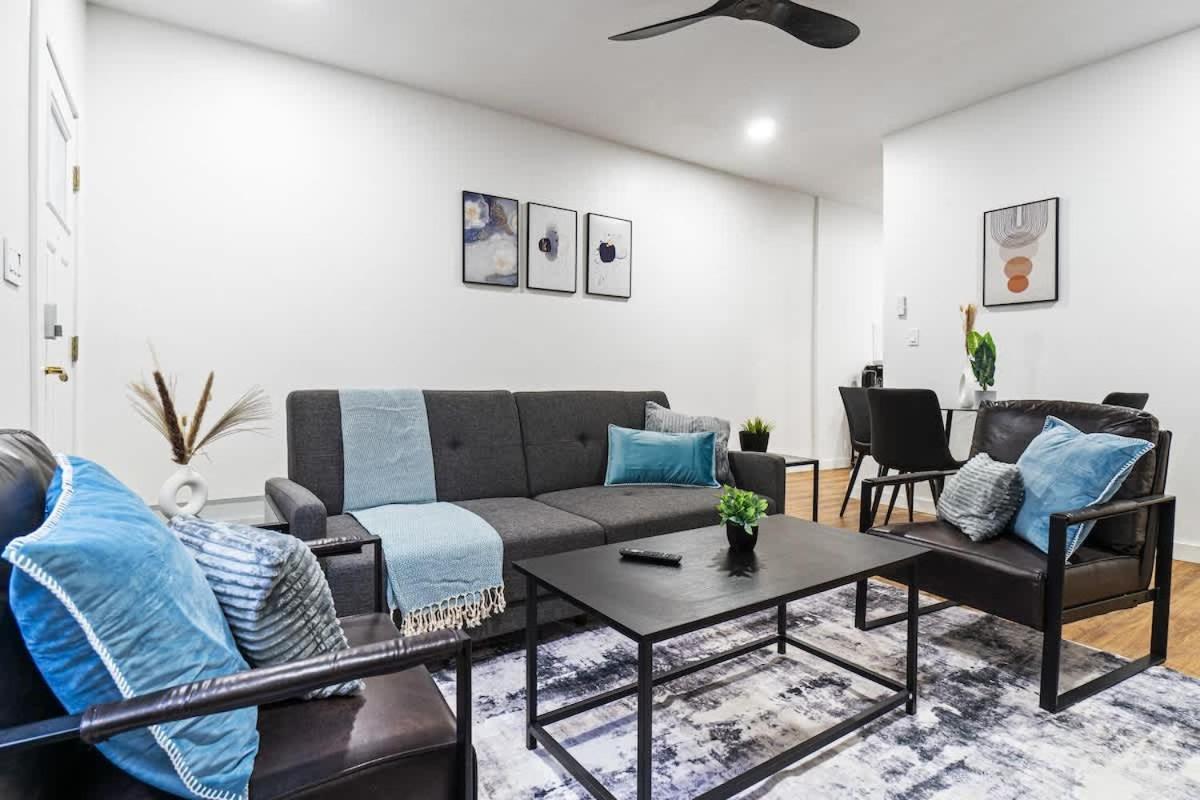 Near Stadium 2 Bdrm House W Fire Pit Free Wifi *